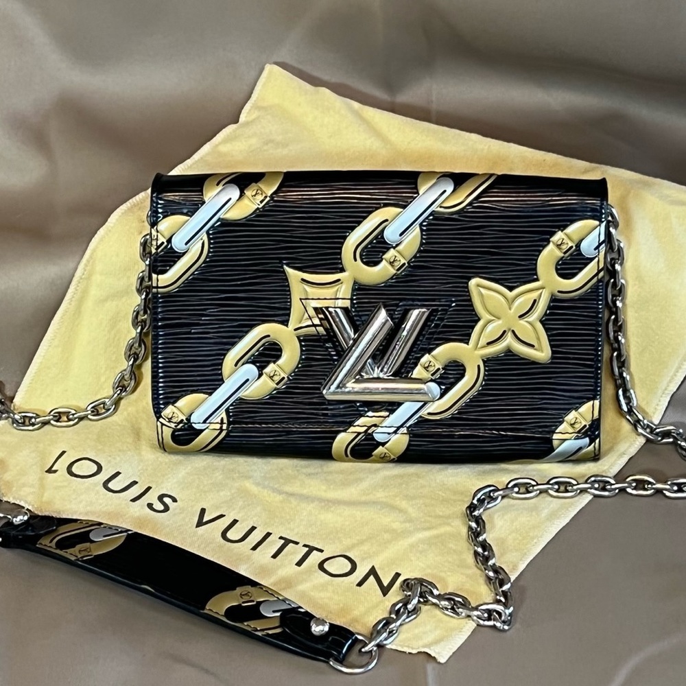 LV Twist - Wallet on a Chain